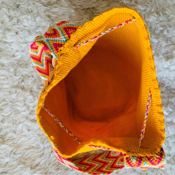 Colombian Wayuu Hand Bag - Picture 4 of 7